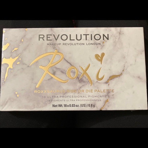 Roxi X Revolution Palette - Picture 7 of 8